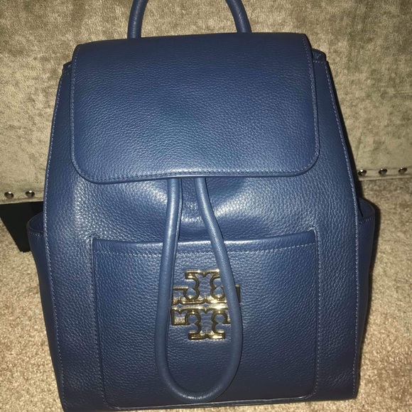 Original BRAND NEW TORY BURCH Britten Backpack - Picture 1 of 6